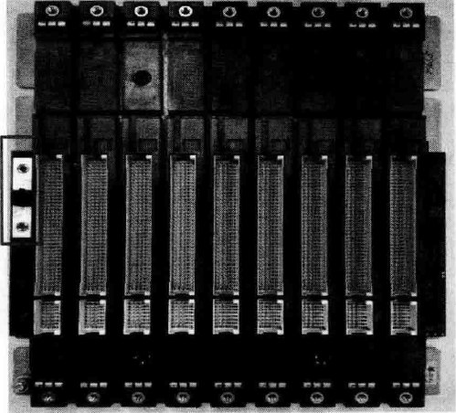 S7-400 PLC安装底板上的金属短接片被拆掉 S7-400 PLC安装底板上的金属短接片被拆掉